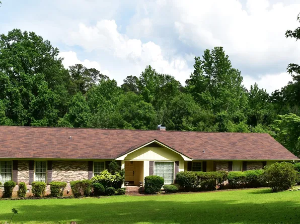 1926 12th Ave N, Fayette, AL 35555