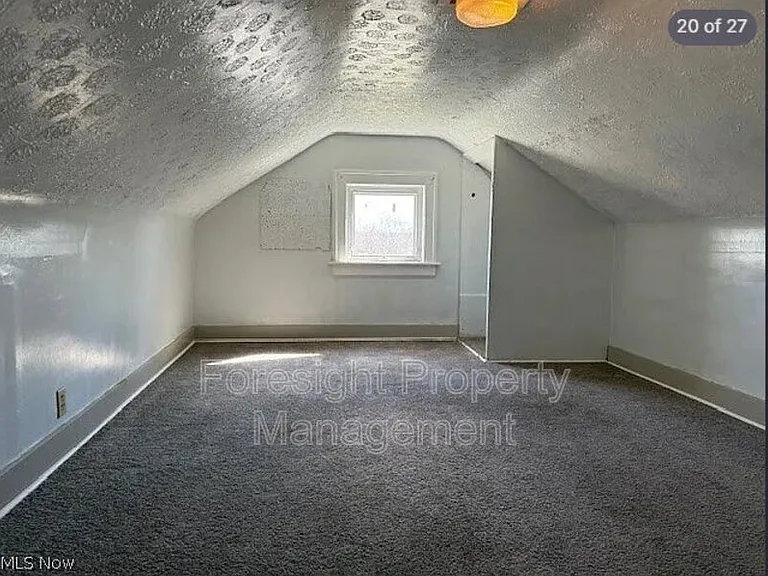 692 W Thornton St — Photo 6