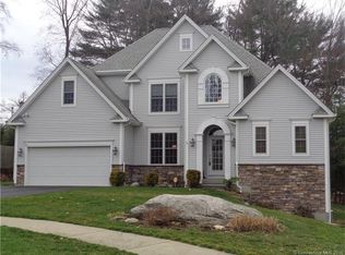 79 Chilstone Ln, Manchester, CT 06040