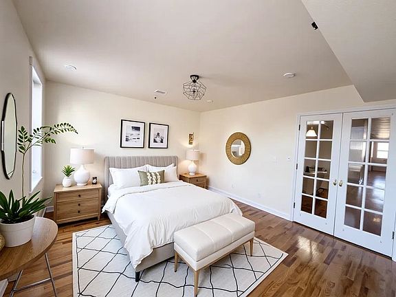 5th image of 102 Hudson St APT 4