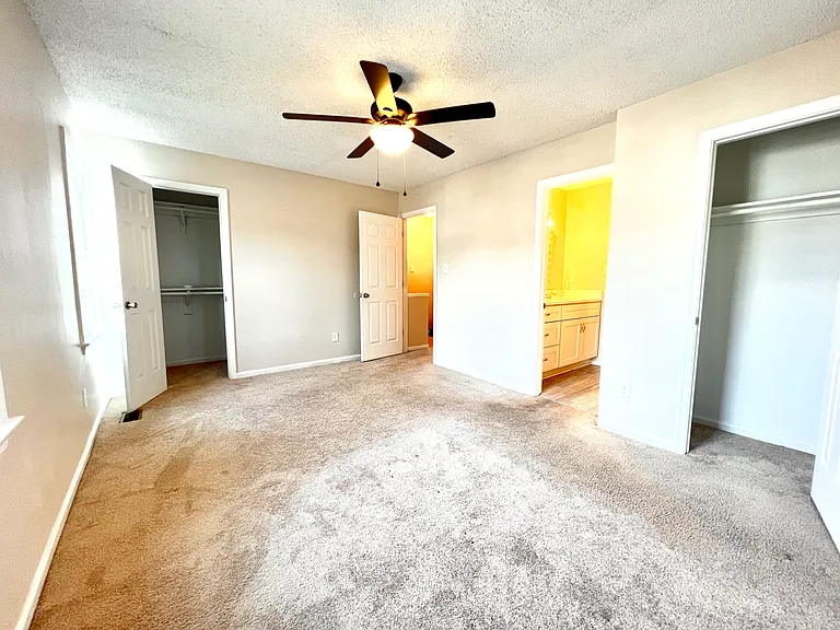 5559 Campus Dr — Photo 12