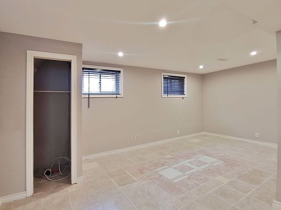 4th image of 621 Quebec St #B