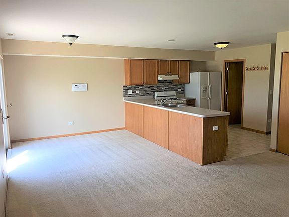 2nd image of 25174 Shannon Dr