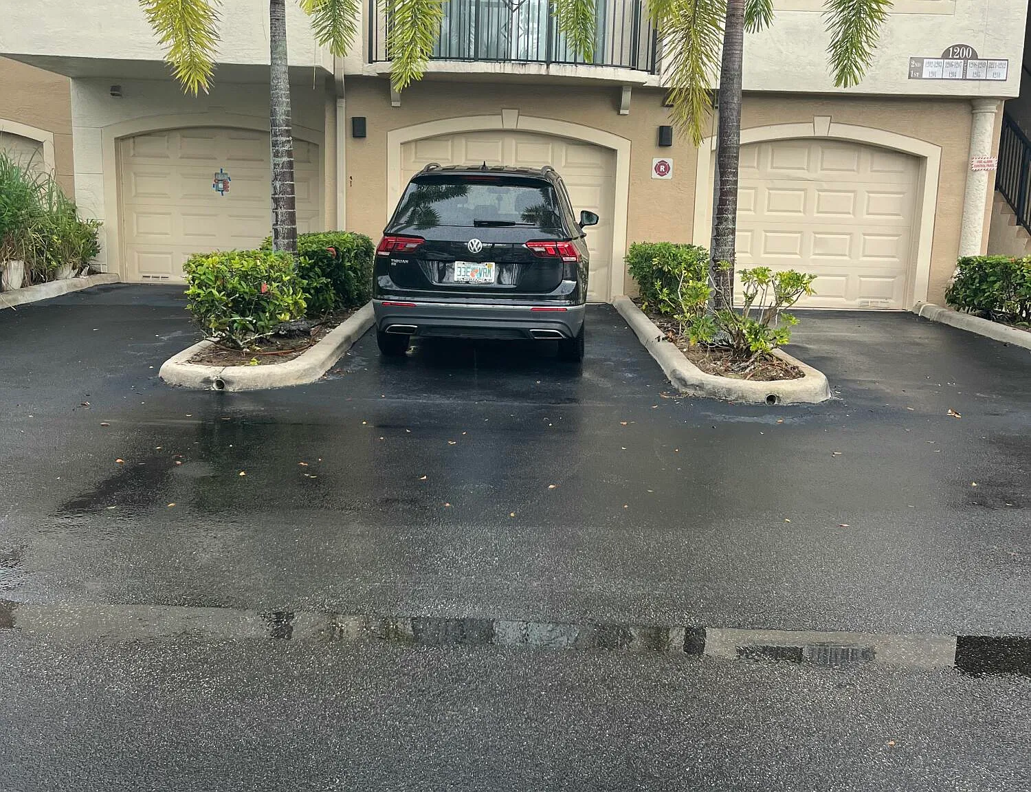 3 bed, 2.0 bath, 1199 sqft, $2,550 — Photo 3