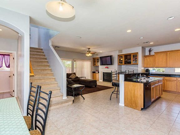 5th image of 104 E Placita Lago Bello