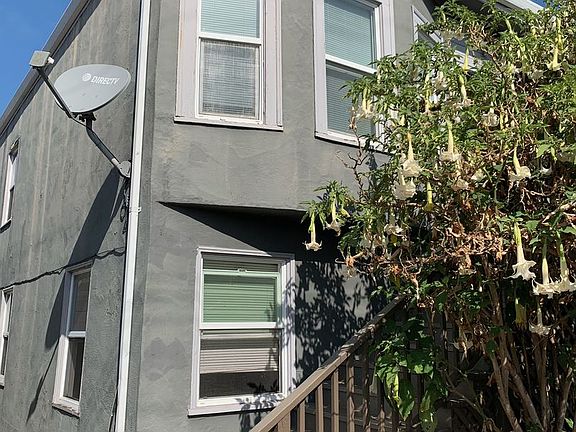 2nd image of 3213-3217 Market St #3215