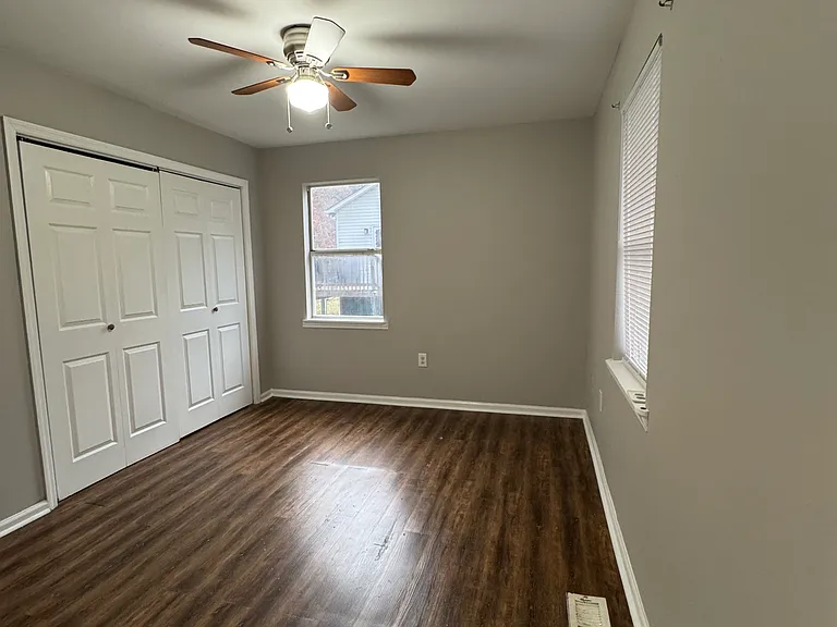 114 Celestial St — Photo 17