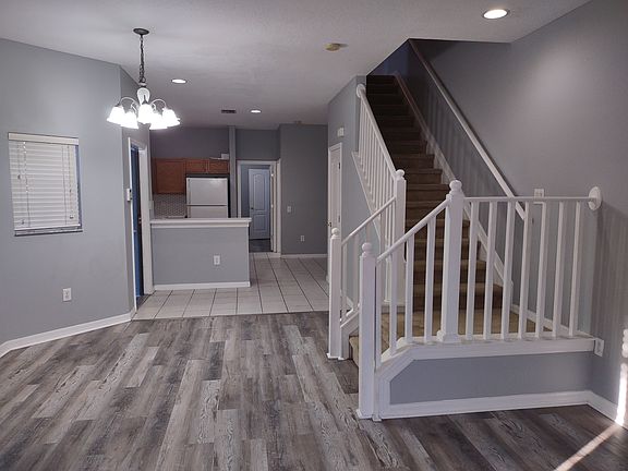 5th image of 12947 Kings Crossing Dr