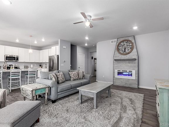 4th image of 24306 E Ohio Drive