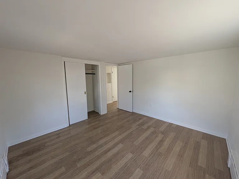1516 Lee St — Photo 30