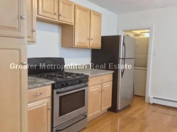 764 E 8th St, Boston, MA