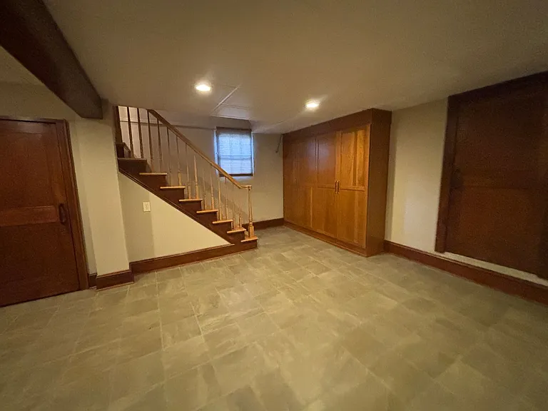 2412 Alberta Ave SW — Photo 53