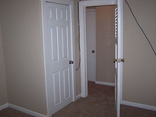 4th image of 5029 Salem Tpke NW