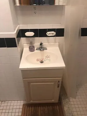 Rented by Best Apartments North Inc | media 25