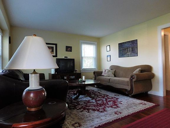 3rd image of 5509 Danley Ln