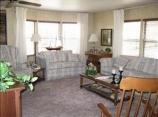 3745 Grove Cir, Zellwood, FL 32798
