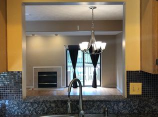 9330 Hunters Creek Dr, Cincinnati, OH 45242