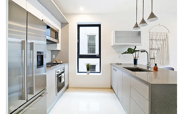 Sold by Douglas Elliman | media 15