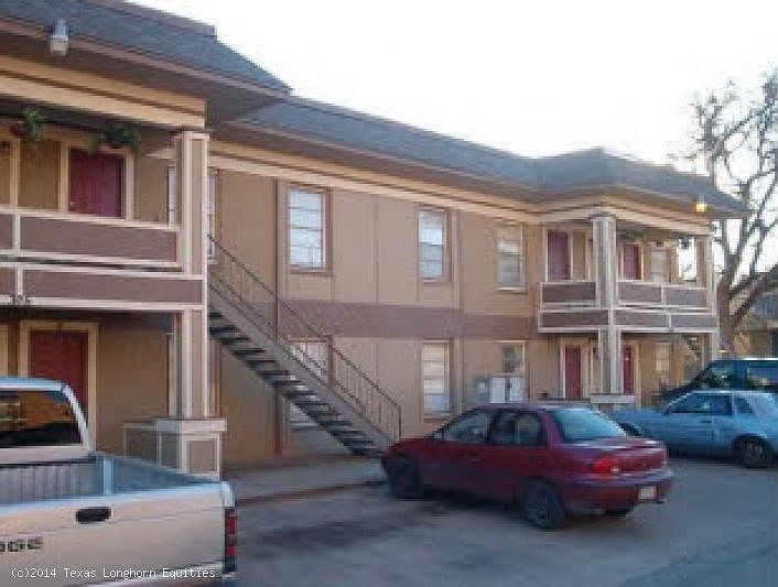 1st image of 305 NW 4th St APT 5