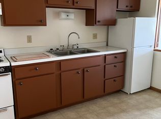 125 13th Ave S #25-B2, Hopkins, MN 55343