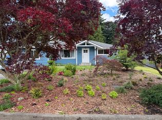 8916 217th St SW, Edmonds, WA 98026