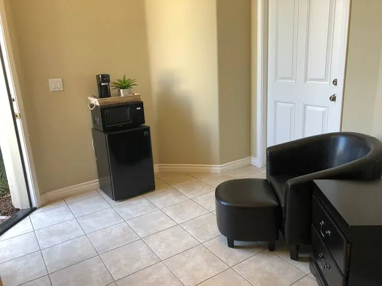 2106 Lighthouse Cir — Photo 8