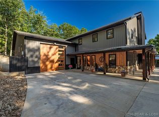 520 Blue Water Bay Dr, Sunrise Beach, MO 65079