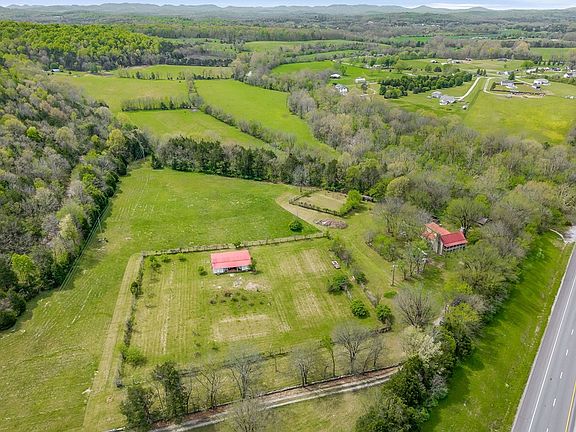 4th image of 134 Opossum Hollow Rd