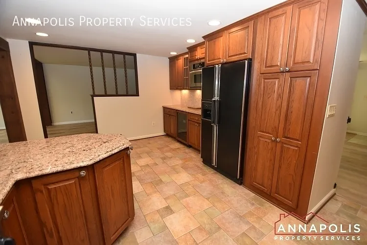 821 macsherry drive — Photo 4
