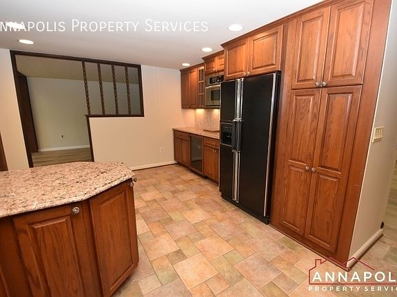 4th image of 821 Macsherry Dr