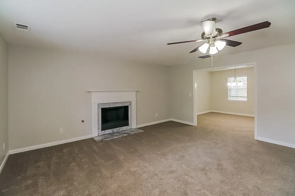 3 bed, 2.5 bath, 2114 sqft, $2,970 — Photo 4
