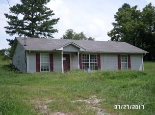 220 Chestnut St, Iron City, TN 38463