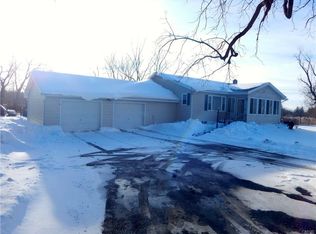 998 Stump Rd, Skaneateles, NY 13152