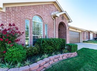 1209 Randalito Dr, Arlington, TX 76010