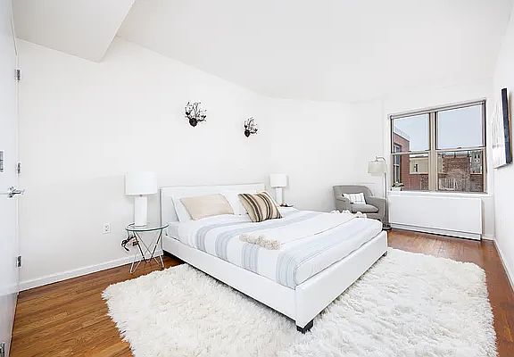 5th image of 736 W 187th St Penthouse 3