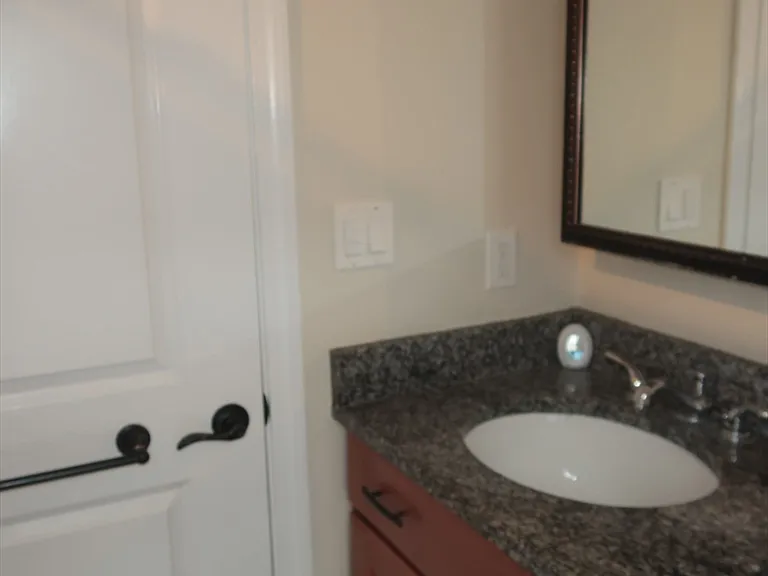 45 Glenwood St #3 — Photo 11