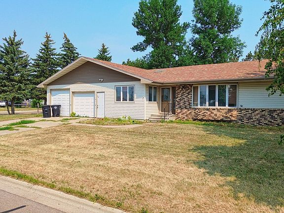 2nd image of 24 6th Ave W