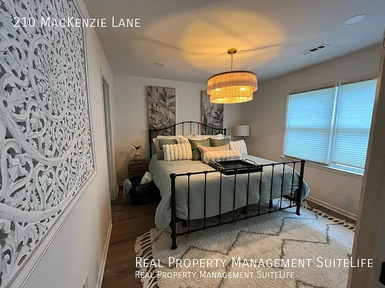 210 Mackenzie Ln — Photo 46
