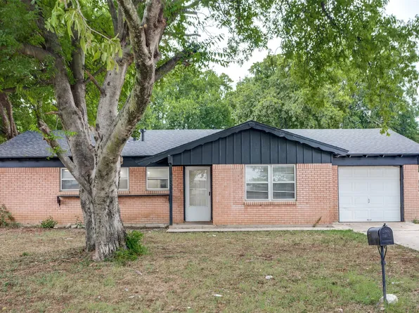 1300 Britton Ave, Fort Worth, TX 76115