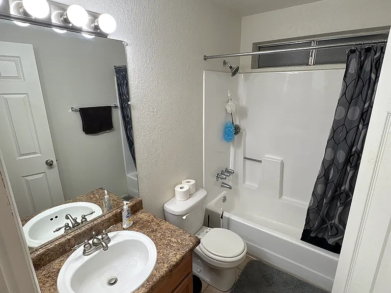 4828 W Orangewood Ave #114 — Photo 19