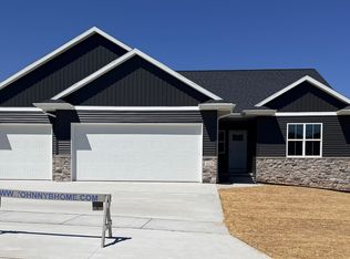 1115 Bay Mist Way, Green Bay, WI 54311