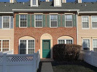 203 Darwin Ln, North Brunswick, NJ 08902