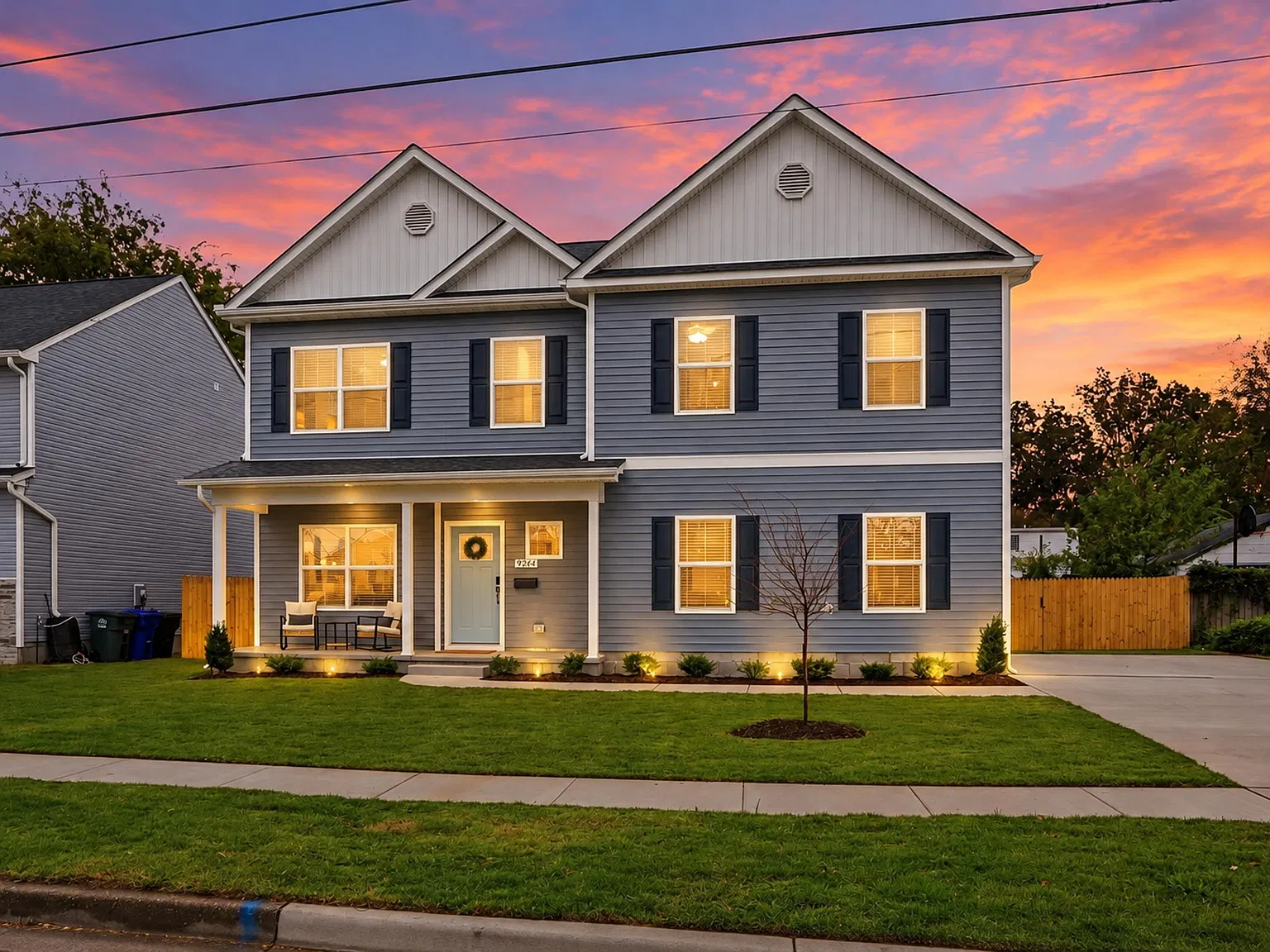 4 bed, 2.5 bath, 2400 sqft, $4,999 — Photo 1