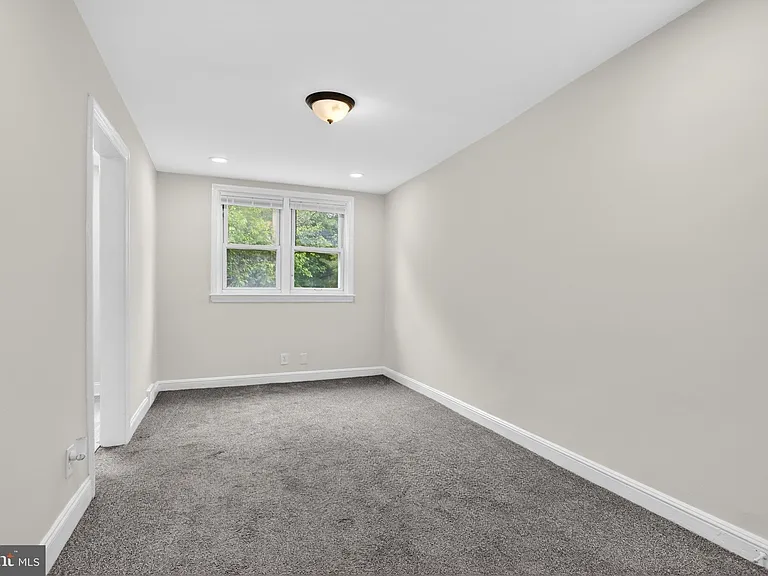 125 W 21st St — Photo 5