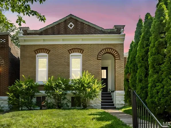 6418 W Park Ave, Saint Louis, MO 63139