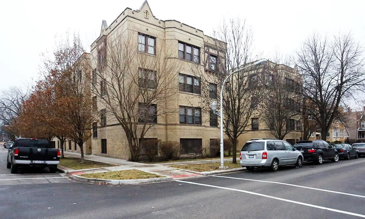 4049-57 N. Francisco Ave. — Photo 1