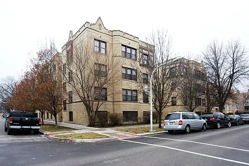 4049-57 N. Francisco Ave. Photo 1