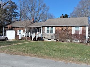 6 Vernon Pl, Barrington, RI 02806