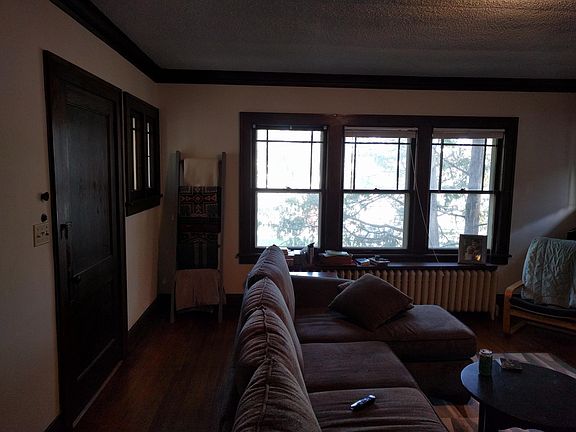 5th image of 3946 Aldrich Ave S