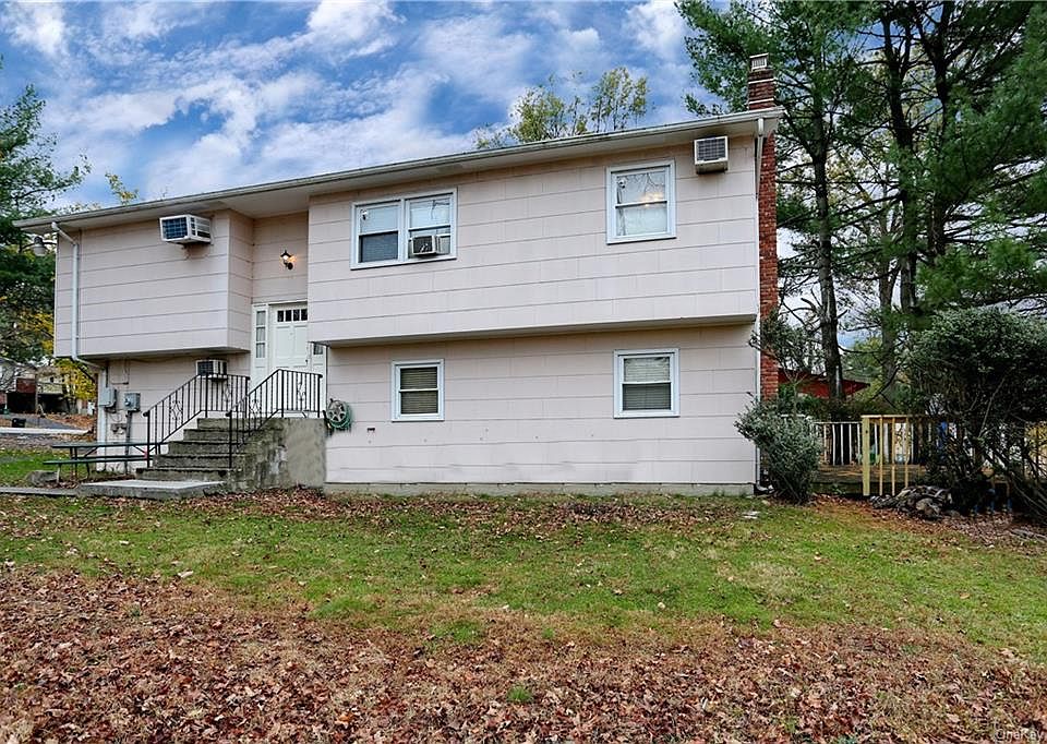 1st image of 6 Cape Ct